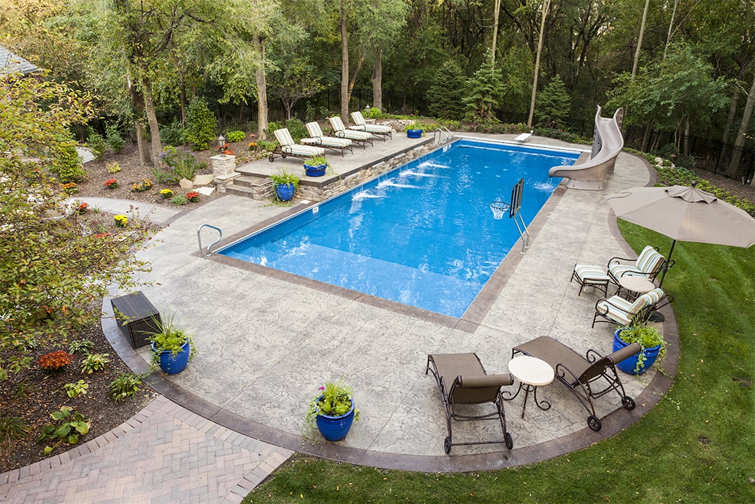 Decorating a Pool Area for Fun and Relaxation in New Jersey